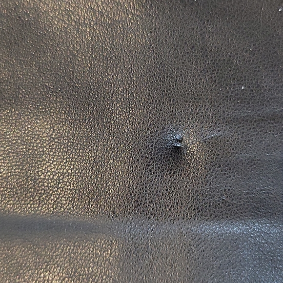 Faux leather h&m miniskirt - Picture 4 of 5